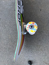 Load image into Gallery viewer, Alien Workshop Spectrum White Skateboard Complete 7.75’’